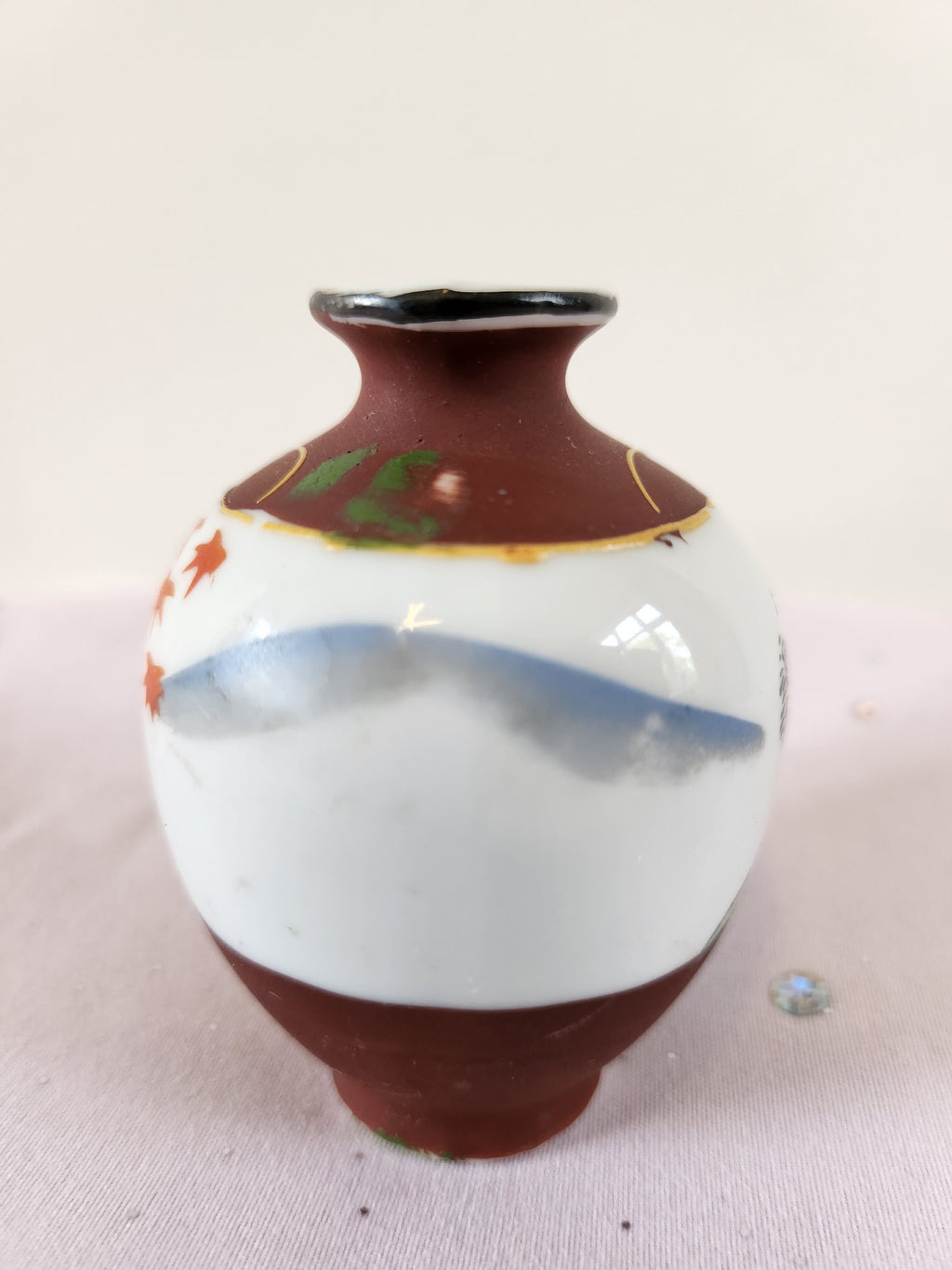 Japanese Miniature Bud Vase Pair – Hand-Painted, Maple Leaf & Elder Figure, Stamped FOREIGN