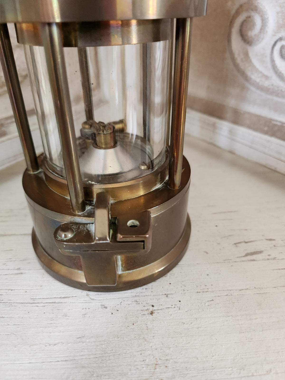 Protector Lamp & Lighting Co Type 6 M&Q Miner’s Safety Lamp – Eccles England