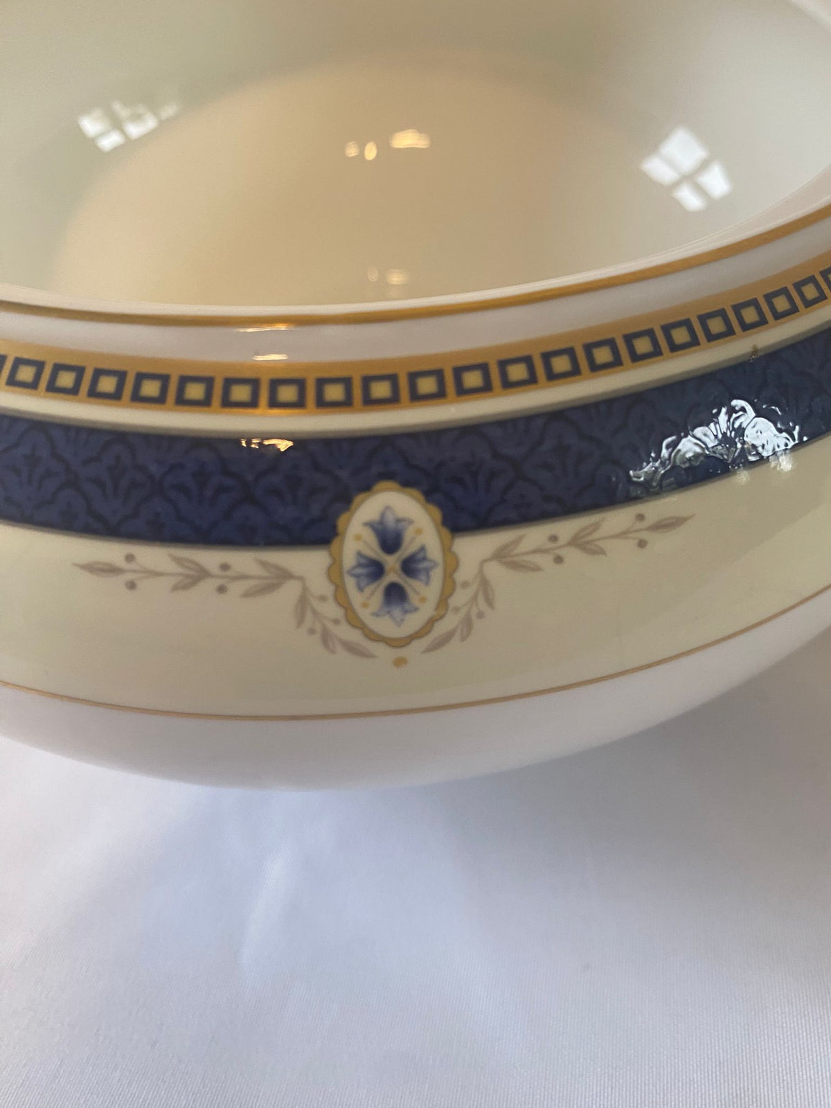 Royal Doulton Challinor Lidded Vegetable Tureens – Pair, Fine Bone China, Cobalt & Gold