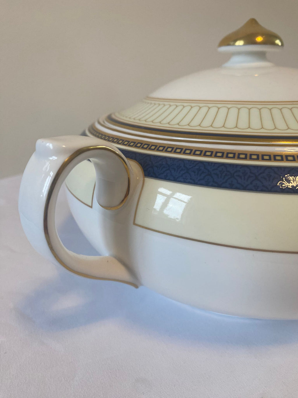 Royal Doulton Challinor Lidded Vegetable Tureens – Pair, Fine Bone China, Cobalt & Gold